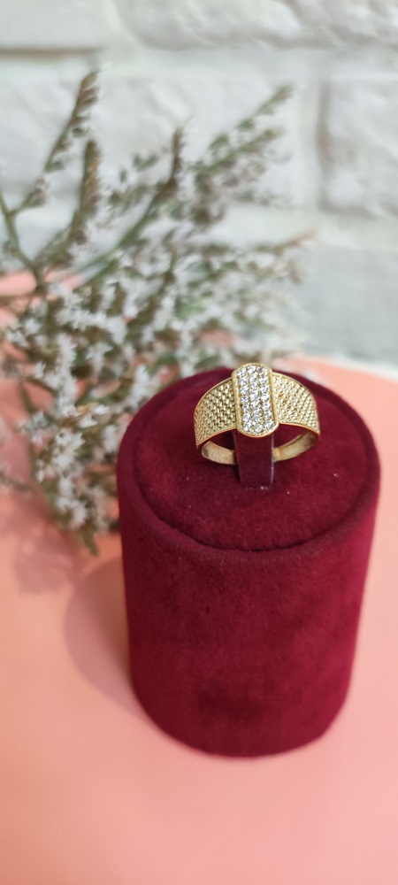 انگشتر جسیکا مدل سنگ خور (اتمی) انگشتر جسیکا مدل سنگ خور وزن تقریبی 2.200 گرم ( وزن سنگ کسر گردیده است )