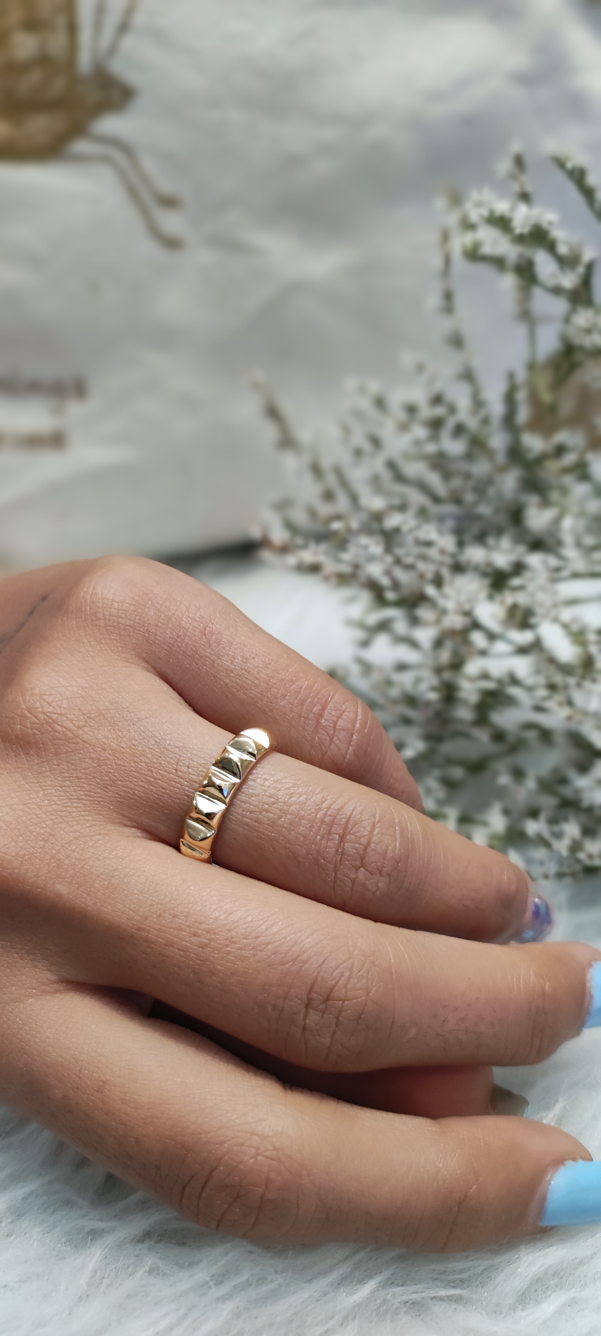 انگشتر مینیمال انگشتر مینیمال وزن تقریبی 1.200 گرم