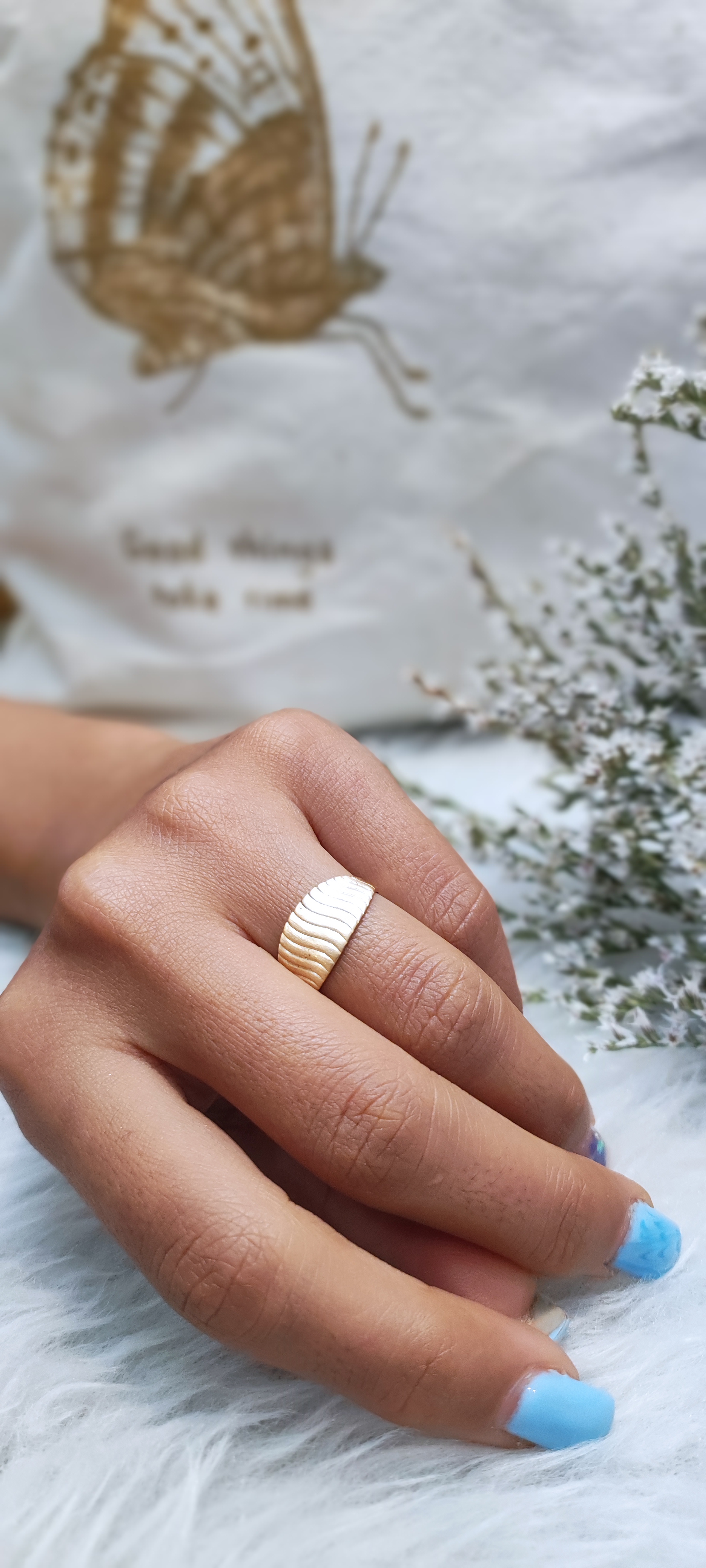 انگشتر مینیمال انگشتر مینیمال وزن تقریبی 1.250 گرم