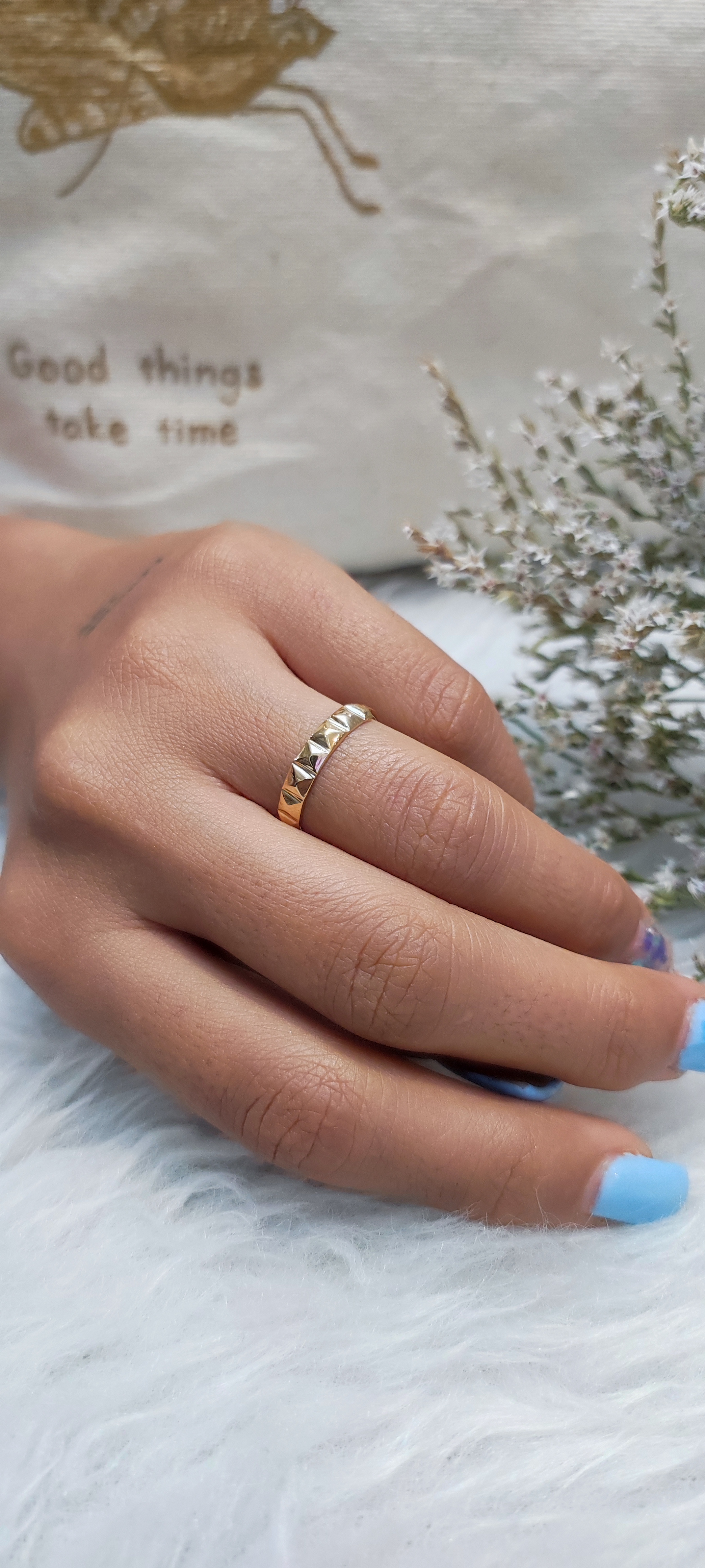 انگشتر مینیمال تراش خور انگشتر مینیمال وزن تقریبی 1 گرم