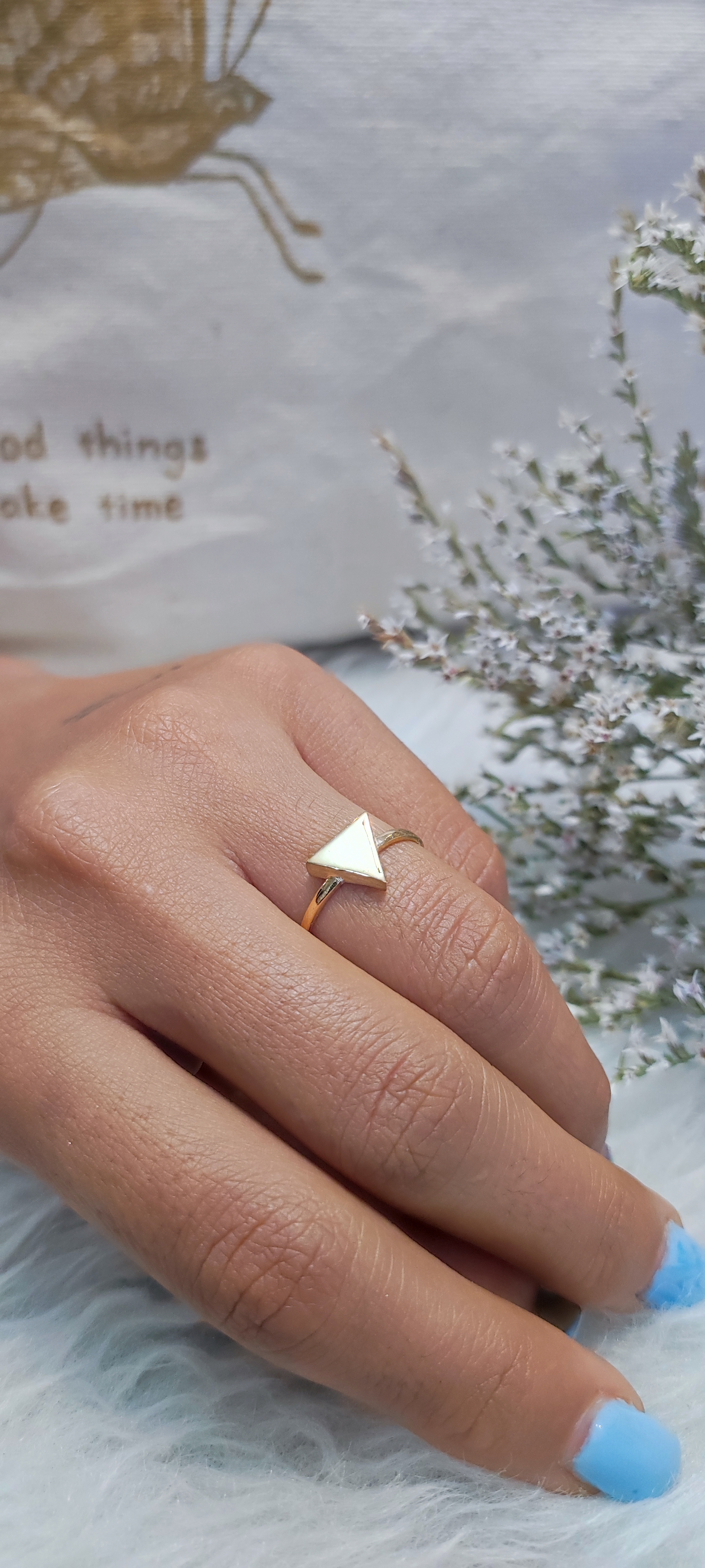 انگشتر مینیمال مثلث انگشتر مینیمال وزن تقریبی 1.100 گرم