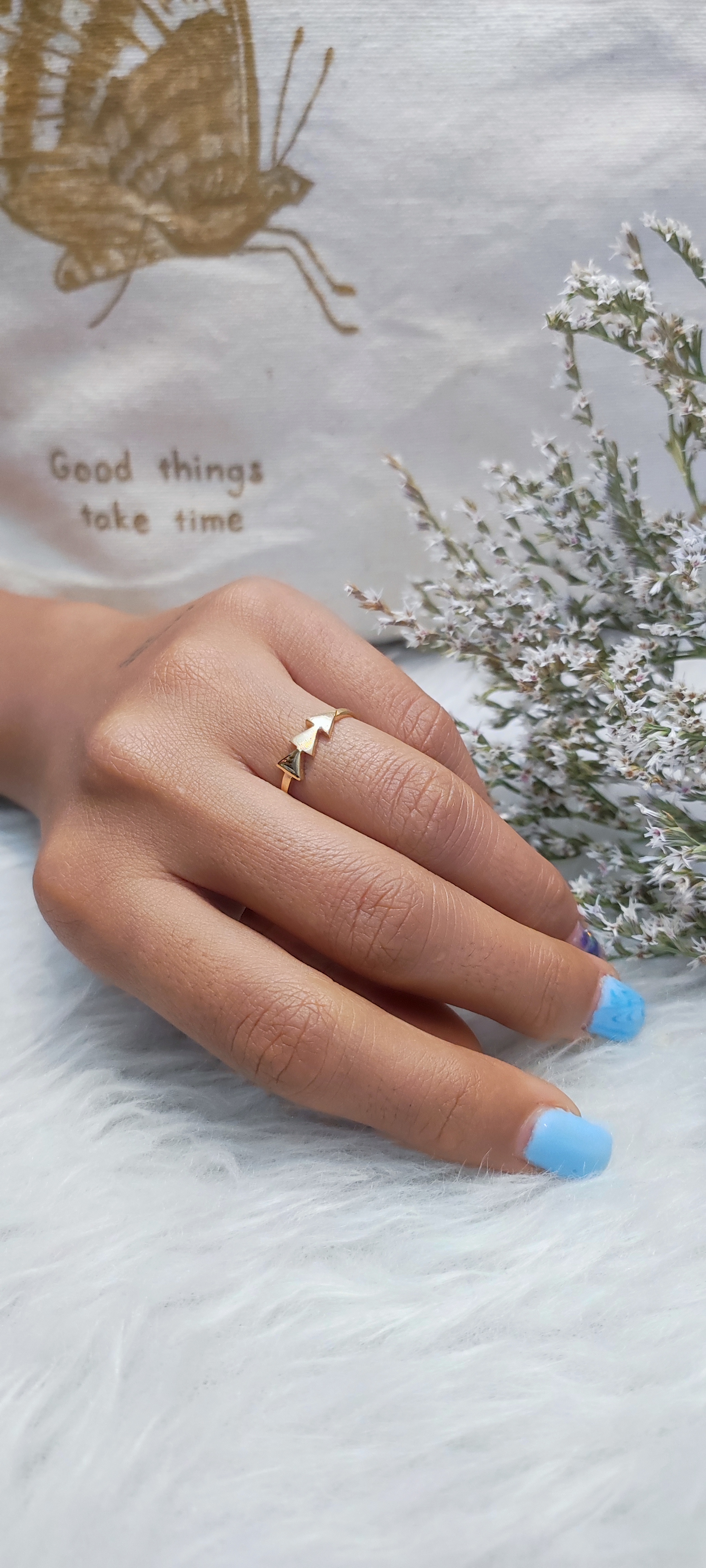 انگشتر مینیمال فلش انگشتر مینیمال وزن تقریبی 1 گرم